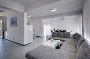 Wohnzimmer 1