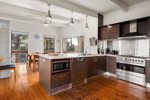 Kitchen (Upstairs)