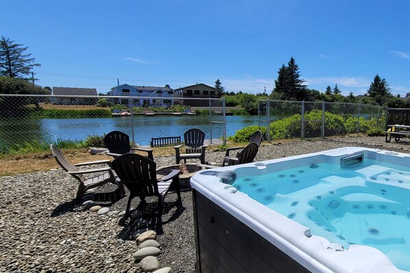 Bain à remous extérieur