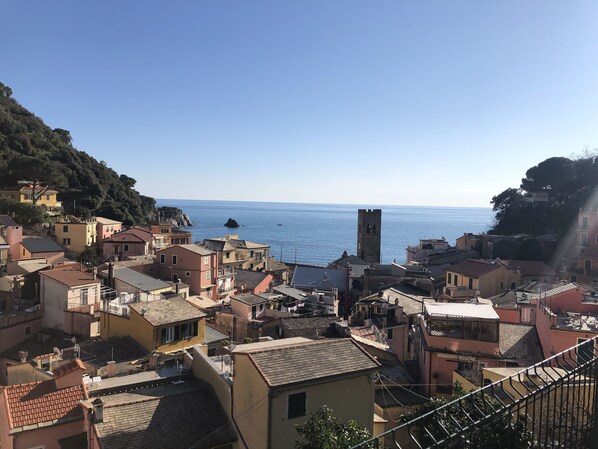 balcony sea view 