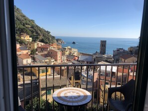 balcony sea view