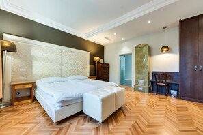 2 bedroom