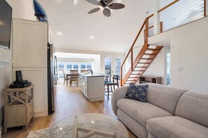 Staircase going to the bedroom
