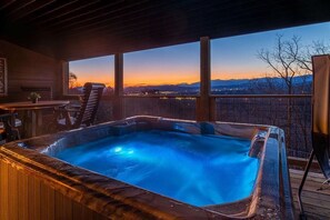 hot tub views at night!!