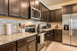 Fully-equipped kitchen