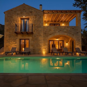 Property Exterior – Full View of the Villa at Sunset