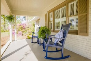 front porch with 2 rockers