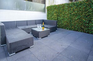 Luxurious Apartment Charlton Mews - 2 Bed - Tenby (22147)