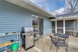 Patio | Gas Grill | Golf Course View