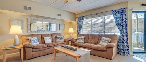 Lake Harmony Vacation Rental | 2BR | 2BA | 1,096 Sq Ft | Stairs Required