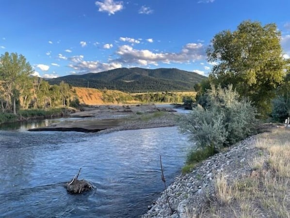 Sit along the banks of the Yellowstone with us