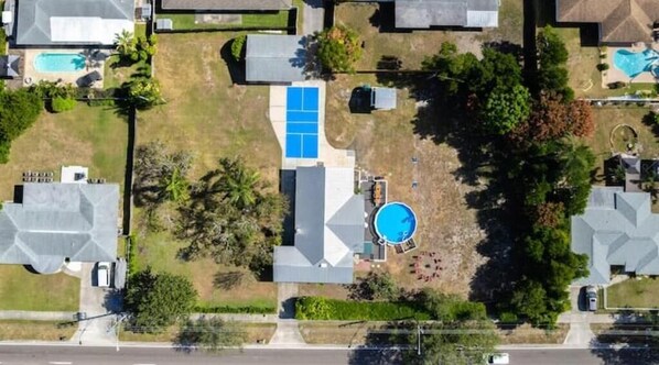 Spacious lot!