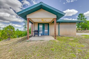 Back Patio | 12-Acre Property