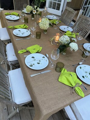 Outdoor dining