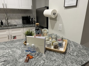 Coffee/tea station