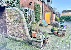 Patio edging wall and porch view