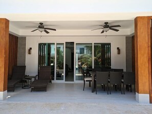 Pool Front