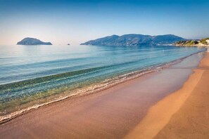 Sandy Kalamaki Beach (6km)