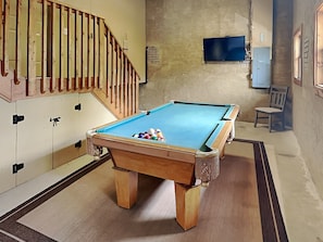 Garage | Game Room