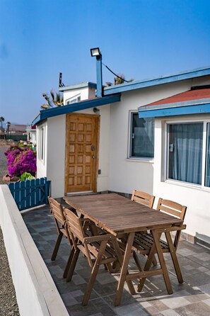 Patio table
