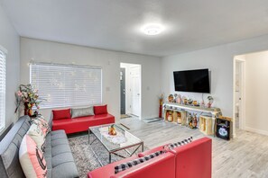 Living Room | Futon | Smart TV | Central A/C & Heating | Free WiFi