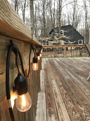 "Indoors","House","Porch","Deck","Hardwood"