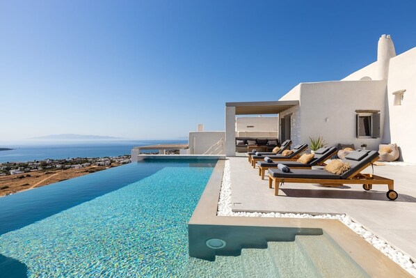 Beautiful Paros Villa | Villa Katherine | 5 Bedrooms | Access to Pool & Stunning Sea Views | Drios