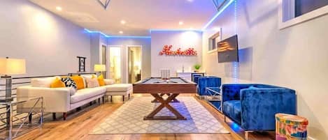 Spielezimmer