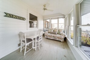 Sunroom | 2-Story Cottage | Dining Table | Seating | Lake View