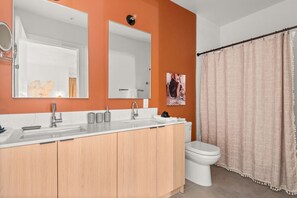 Spacious Bathroom with double lavatory