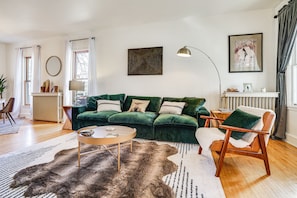 Living Room | Smart TV | Baseboard Heating | 1st Floor
