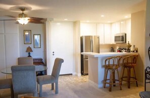 Dining/Kitchen area