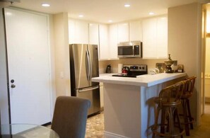 Dining/Kitchen area