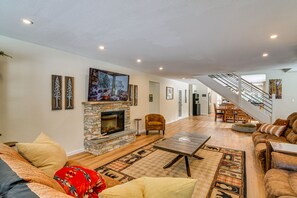 Living Room | 1st Floor | Flat-Screen TV | Electric Fireplace | Central Heat