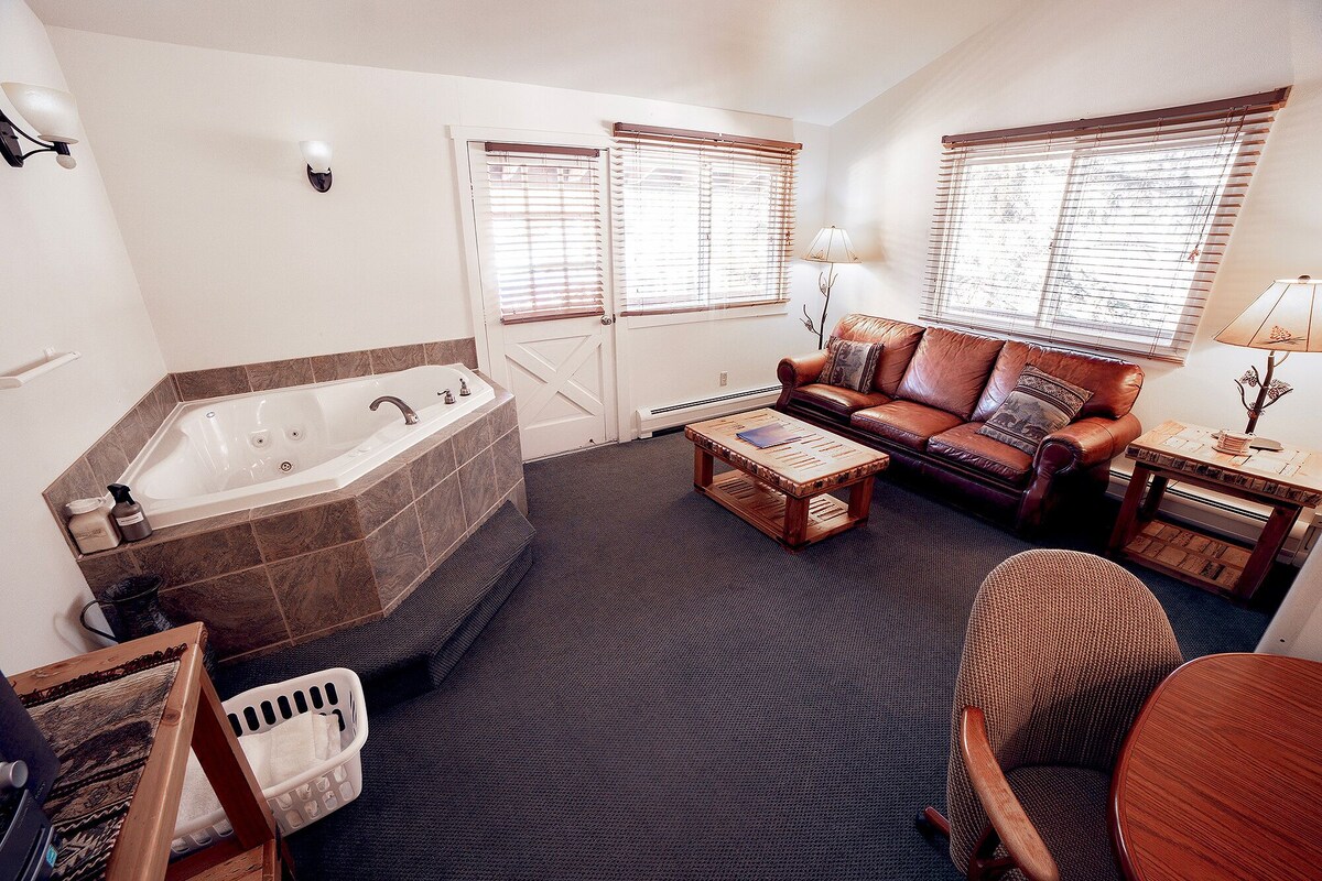 Jetted tub for two and river view