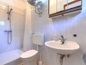 Sink, Tap, Plumbing Fixture, Property, Photograph, Bathroom Sink, Mirror, White, Purple, Bathroom