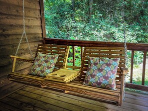 Front porch swing