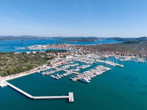 Marina, Boat, Watercraft, Port, Dock, Coastal And Oceanic Landforms, Harbor, Sea, Boats And Boating--Equipment And Supplies, Coast