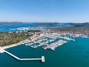 Marina, Bateau, Navire, Port, Quai, Cotiers Et Relief Océaniques, Port, Mer, Bateaux Et Nautique - Materiel Et Fournitures, Côte