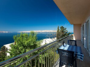 Water, Sky, Blue, Azure, Tree, Building, Shade, Condominium, Wood, Lake