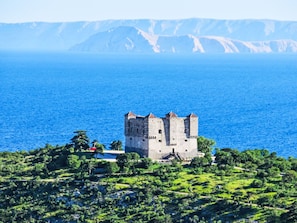Coastal And Oceanic Landforms, Coast, Lake, Sea, Headland, Promontory, Bay, Loch, Sound, Cape