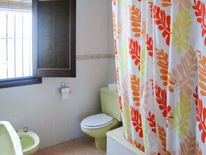 Property, Window, Plumbing Fixture, Toilet Seat, Shower Curtain, Product, Bathroom, Toilet, Interior Design