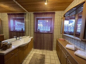 Mirror, Tap, Plumbing Fixture, Sink, Wood, Bathroom Cabinet, Bathroom, Bathroom Sink, Interior Design, Lighting