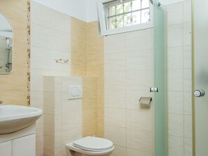 Luminaire Plomberie, Miroir, Propriété, Évier, Salle De Bains, Lavabo, Violet, Éclairage, Design Intérieur