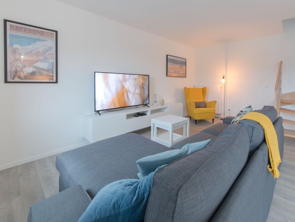 Cadre, Meubles, Confort, Bois, Bâtiment, Éclairage, Design Intérieur, Peindre, Sol, Sol