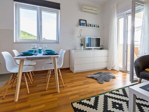Furniture, Property, Window, Table, Building, Wood, Blue, Interior Design, House, Living Room