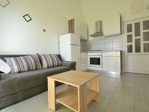 Möbel, Couch, Tabelle, Cabinetry, Countertop, Küchengerät, Komfort, Holz, Wohnzimmer, Beleuchtung