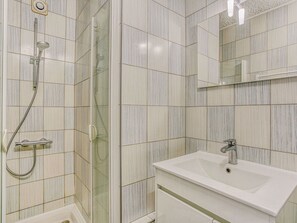Luminaire Plomberie, Robinet, Miroir, Salle De Bains, Évier, Douche, Tete De Douche, Rectangle, Sol