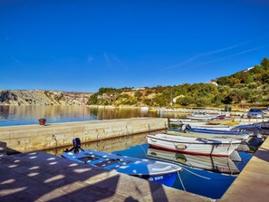 Ciel, L'Eau, Bateau, Navire, Véhicule, Bleu, Bleu Azur, Bateaux Et Nautique - Materiel Et Fournitures, Arbre, Cotiers Et Relief Océaniques