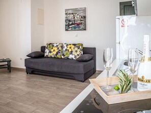 Couch, Möbel, Tabelle, Komfort, Rechteck, Wohnzimmer, Studio Couch, Interior Design, Bilderrahmen